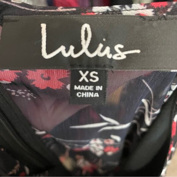 Lulus Petal to The Metal Black Floral Print Chiffon Mini Dress Women’s Sz XS - Picture 8 of 9